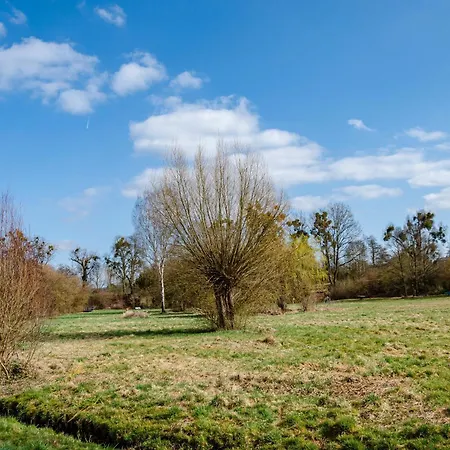 Apartament Am West-oestlichen Tor *
