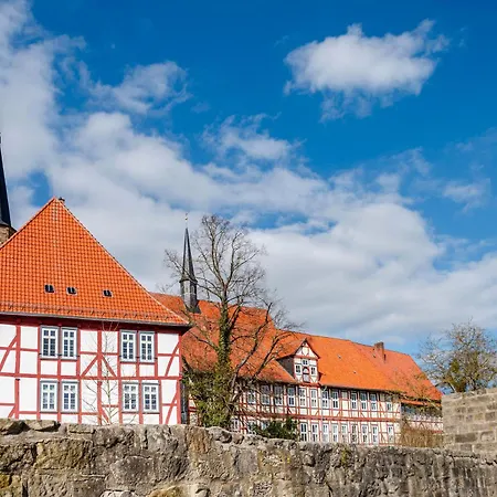 Am West-oestlichen Tor * Ecklingerode